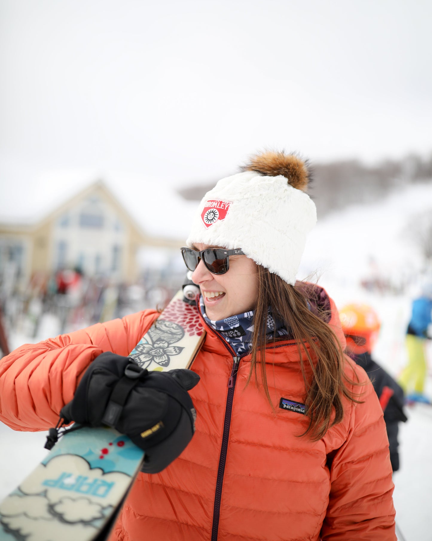 Womens apres ski pom beanie vintage Bromley ski resort patch